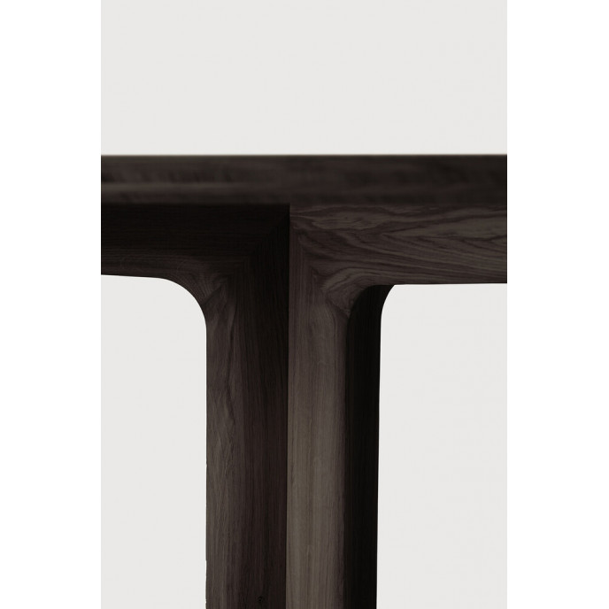 Table Corto en chêne brun 150x150 Ethnicraft