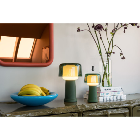 Lampe de table rechargeable et sans fil Revolve - Wild moss Fatboy®